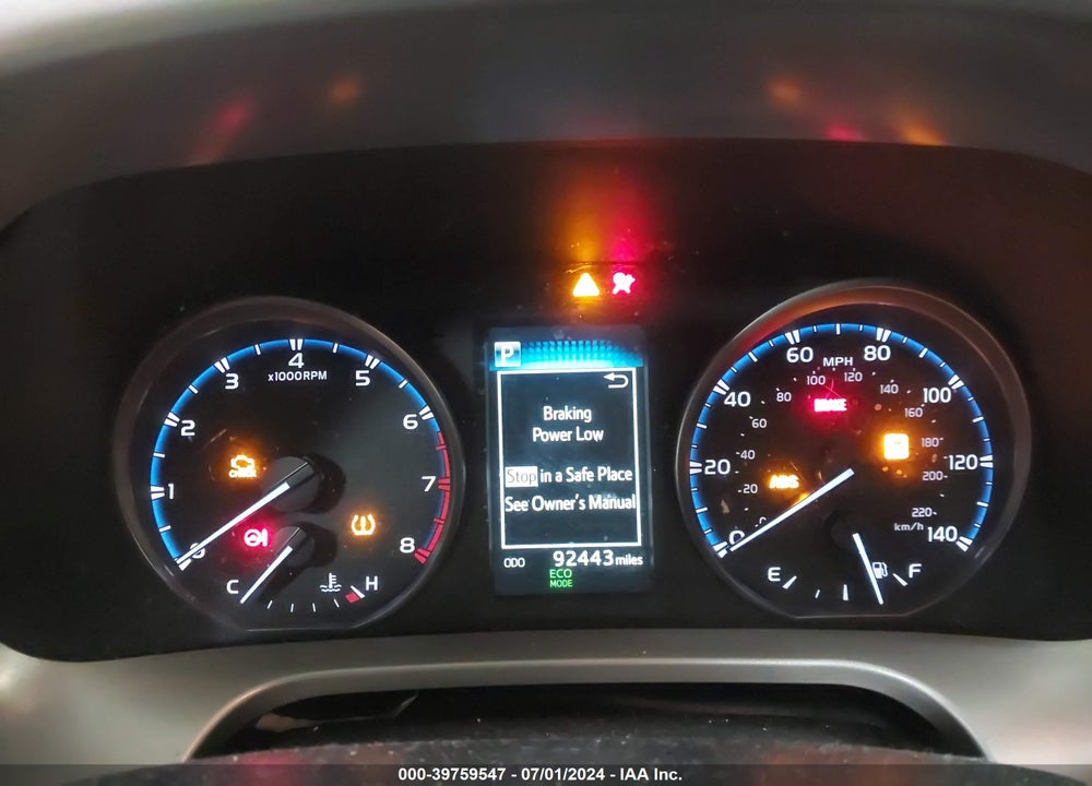 2017 TOYOTA RAV4 XLE VIN: JTMRFREV4HJ165389