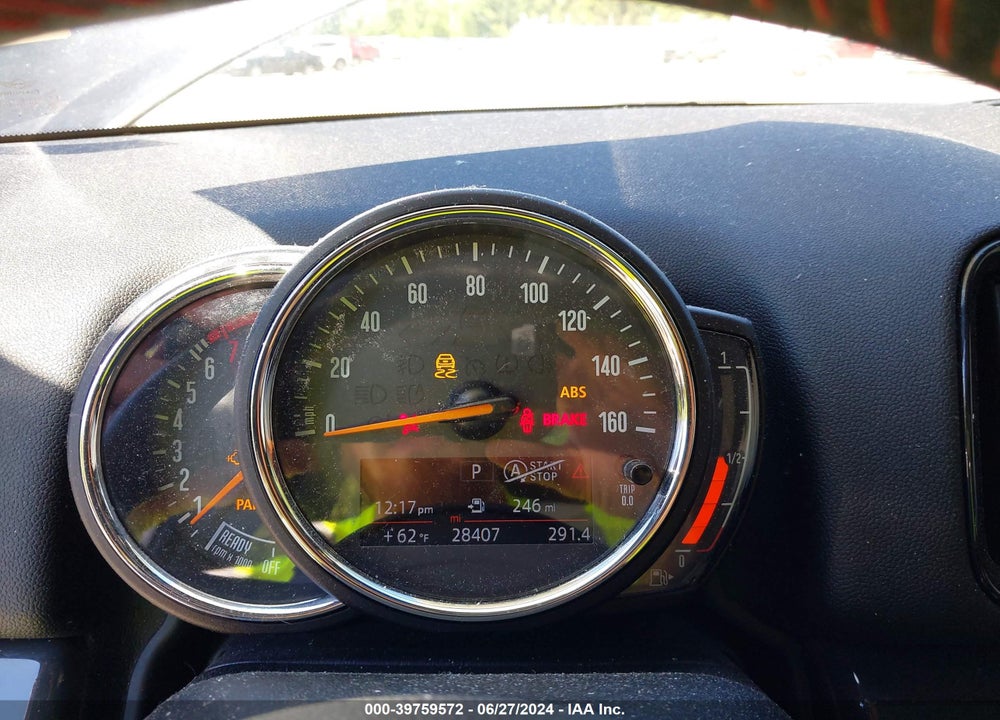 2018 MINI COUNTRYMAN COOPER S VIN: WMZYT3C36J3E00410