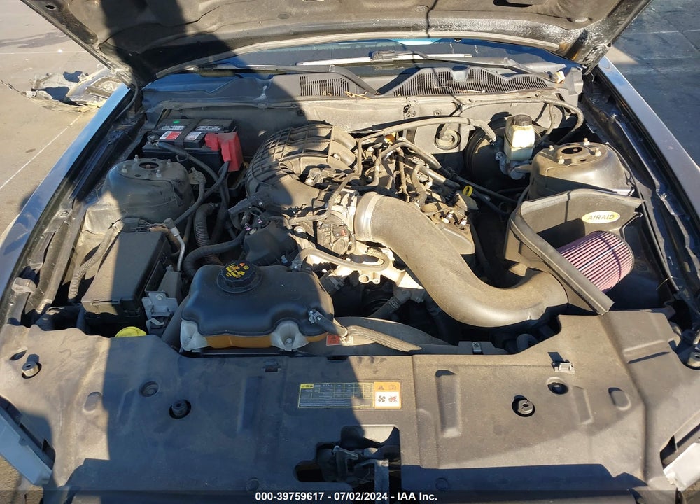 2014 FORD MUSTANG V6 VIN: 1ZVBP8AM5E5250457
