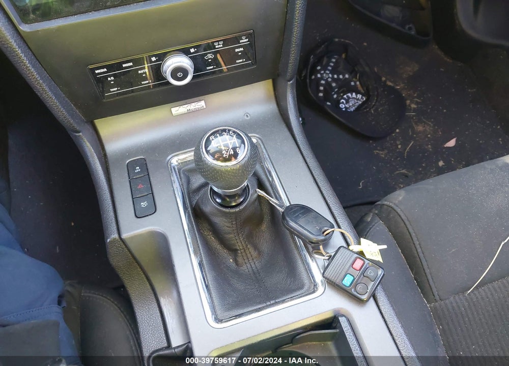 2014 FORD MUSTANG V6 VIN: 1ZVBP8AM5E5250457