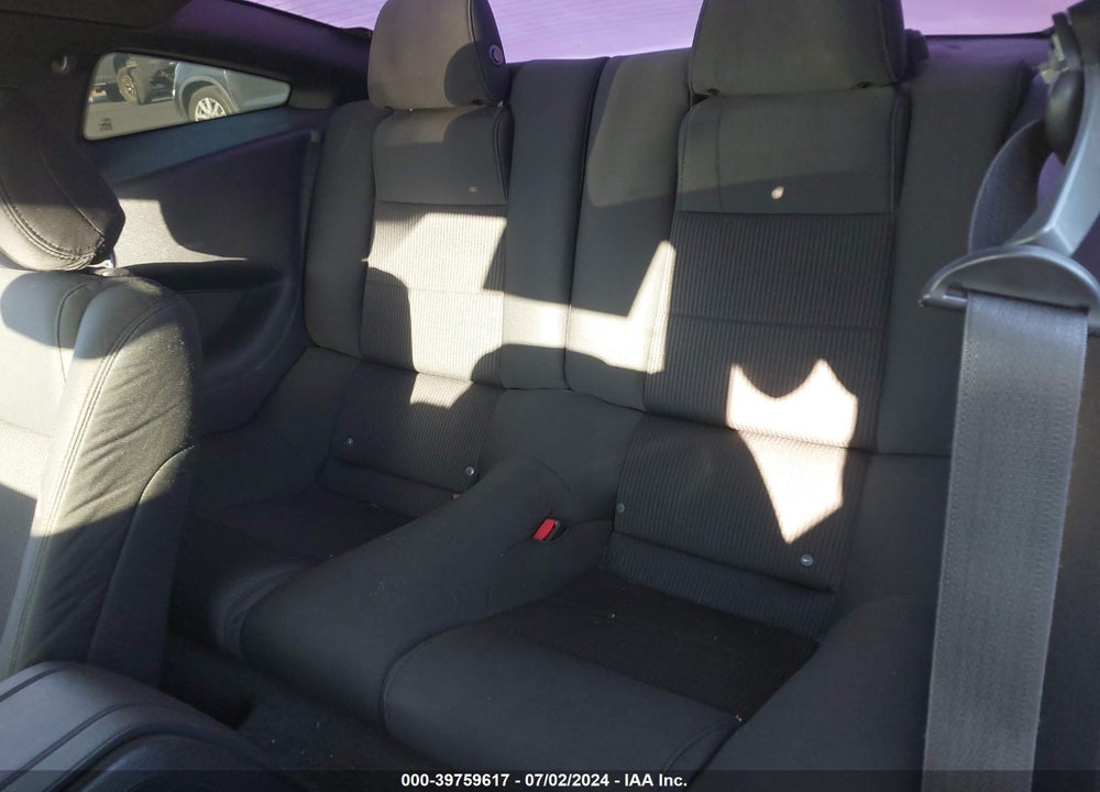 2014 FORD MUSTANG V6 VIN: 1ZVBP8AM5E5250457