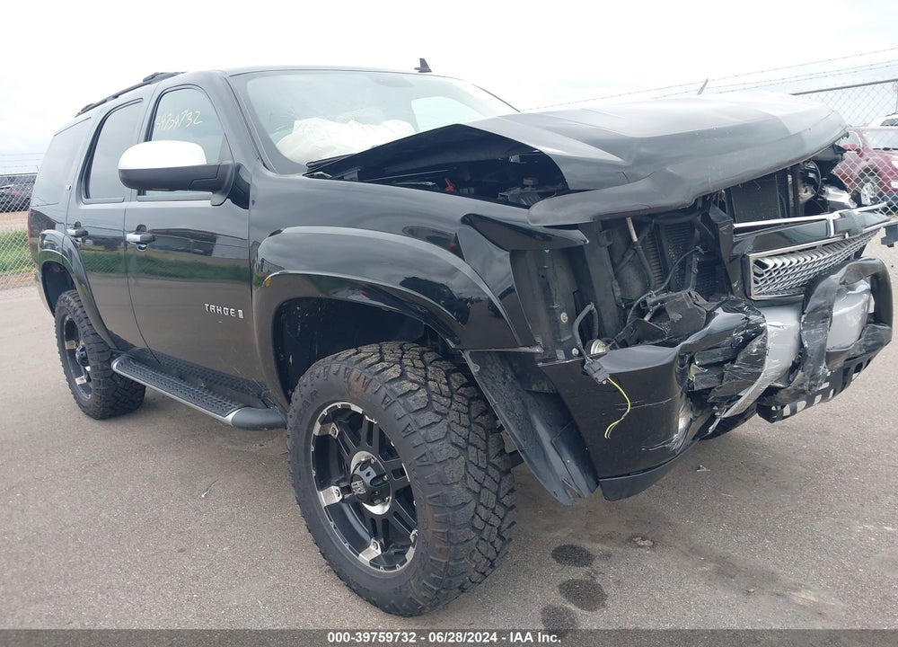 2008 CHEVROLET TAHOE LT VIN: 1GNFK13018R259150