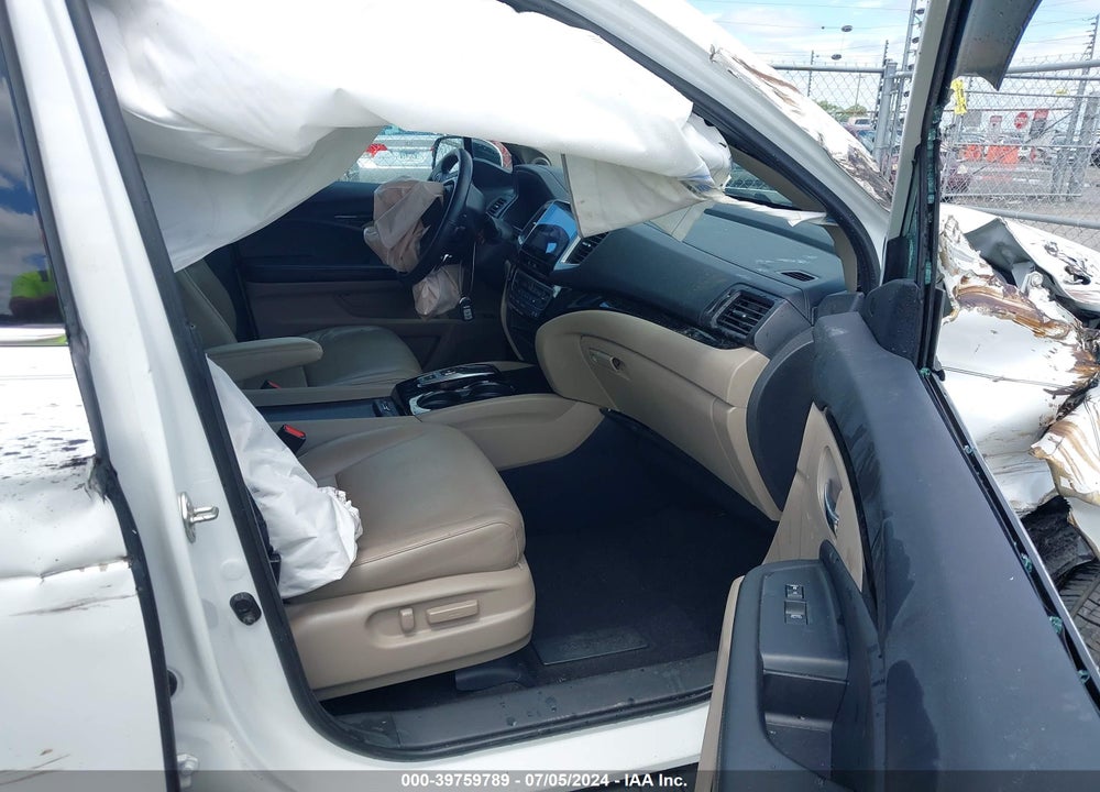 2020 HONDA RIDGELINE RTL-E VIN: 5FPYK3F71LB008818