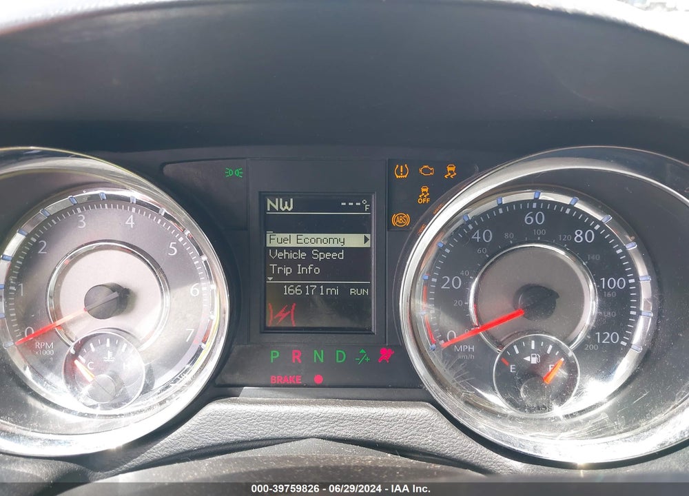 2014 CHRYSLER TOWN & COUNTRY TOURING VIN: 2C4RC1BG1ER211106