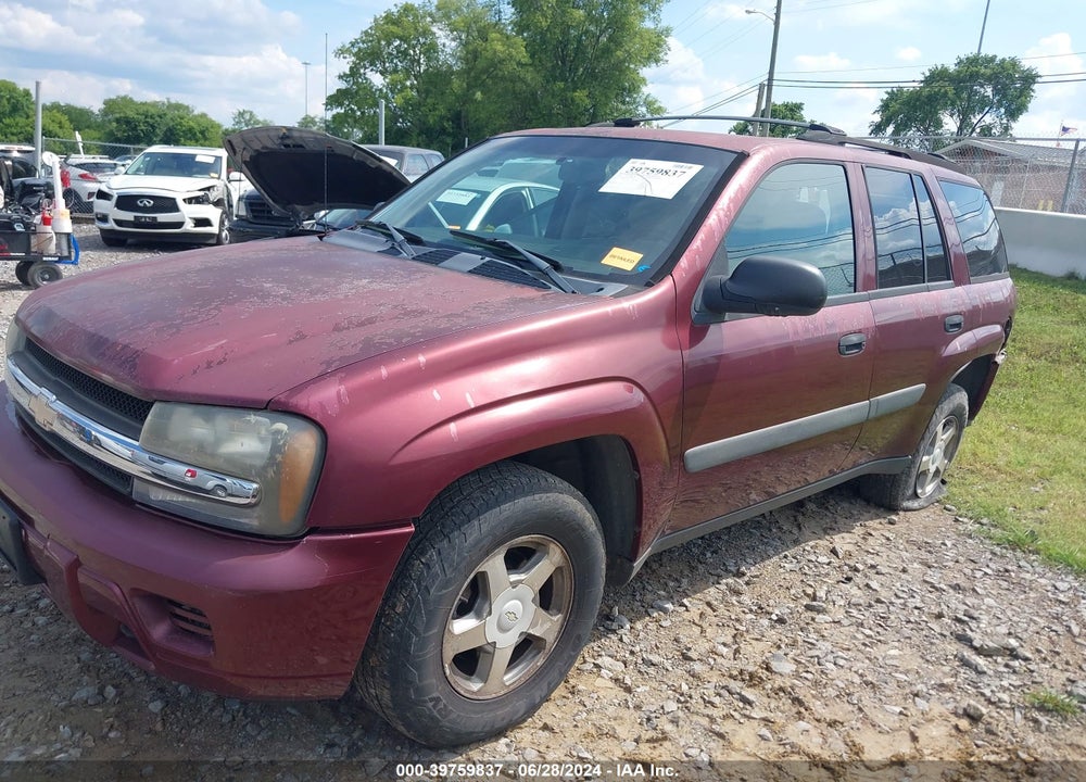 2005 CHEVROLET TRAILBLAZER LS VIN: 1GNDT13S252237815