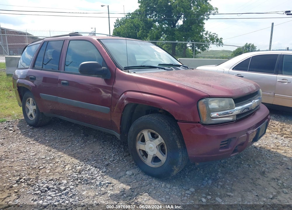 2005 CHEVROLET TRAILBLAZER LS VIN: 1GNDT13S252237815