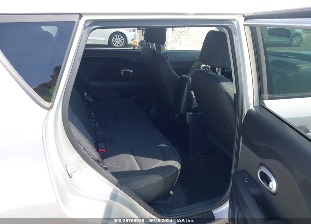 2019 KIA SOUL VIN: KNDJP3A51K7631586