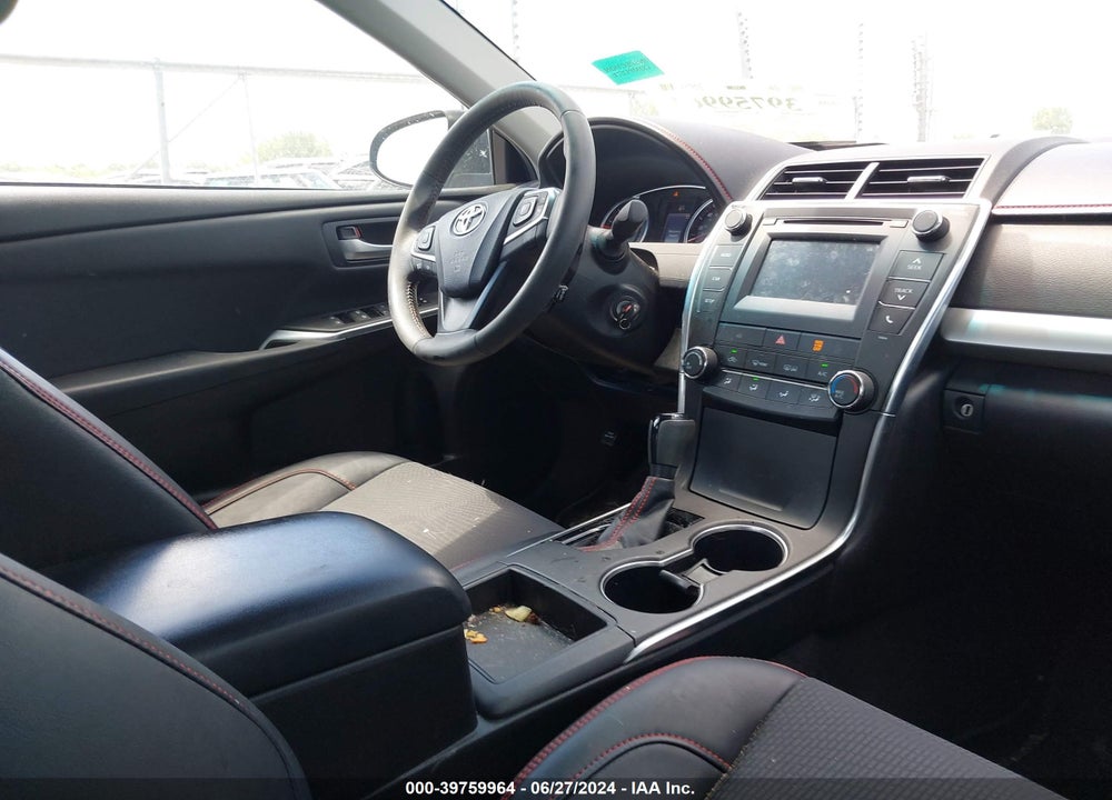 2017 TOYOTA CAMRY SE VIN: 4T1BF1FK7HU716643