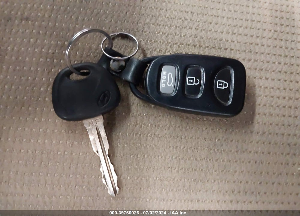 2009 HYUNDAI SONATA GLS VIN: 5NPET46C79H488384