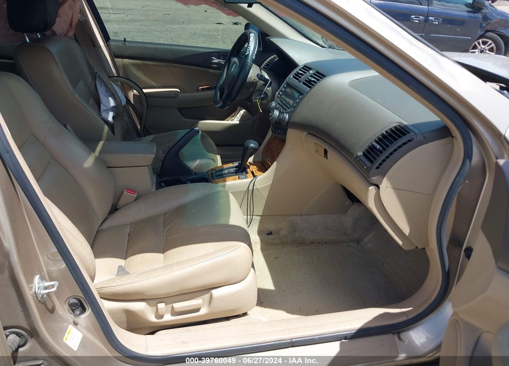 2005 HONDA ACCORD 3.0 EX VIN: 1HGCM66565A015841