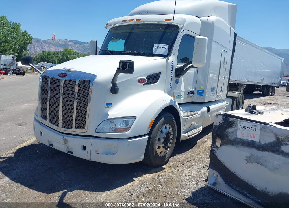 2016 PETERBILT 579 VIN: 1XPBDP9X6GD336470