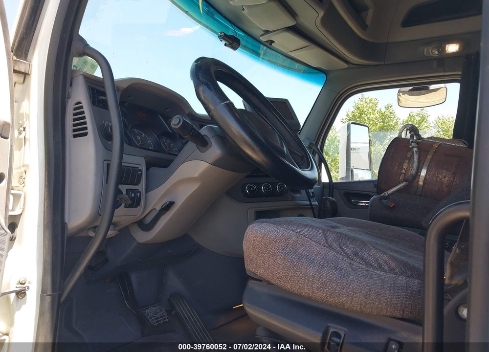2016 PETERBILT 579 VIN: 1XPBDP9X6GD336470