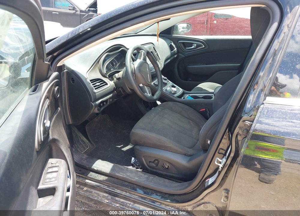 2016 CHRYSLER 200 LIMITED VIN: 1C3CCCAB8GN165656