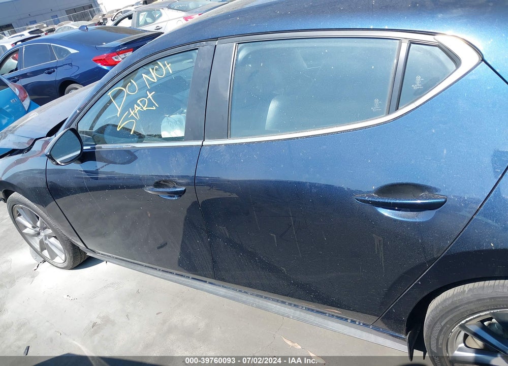 2021 MAZDA 3 SELECT VIN: JM1BPAKLXM1313915