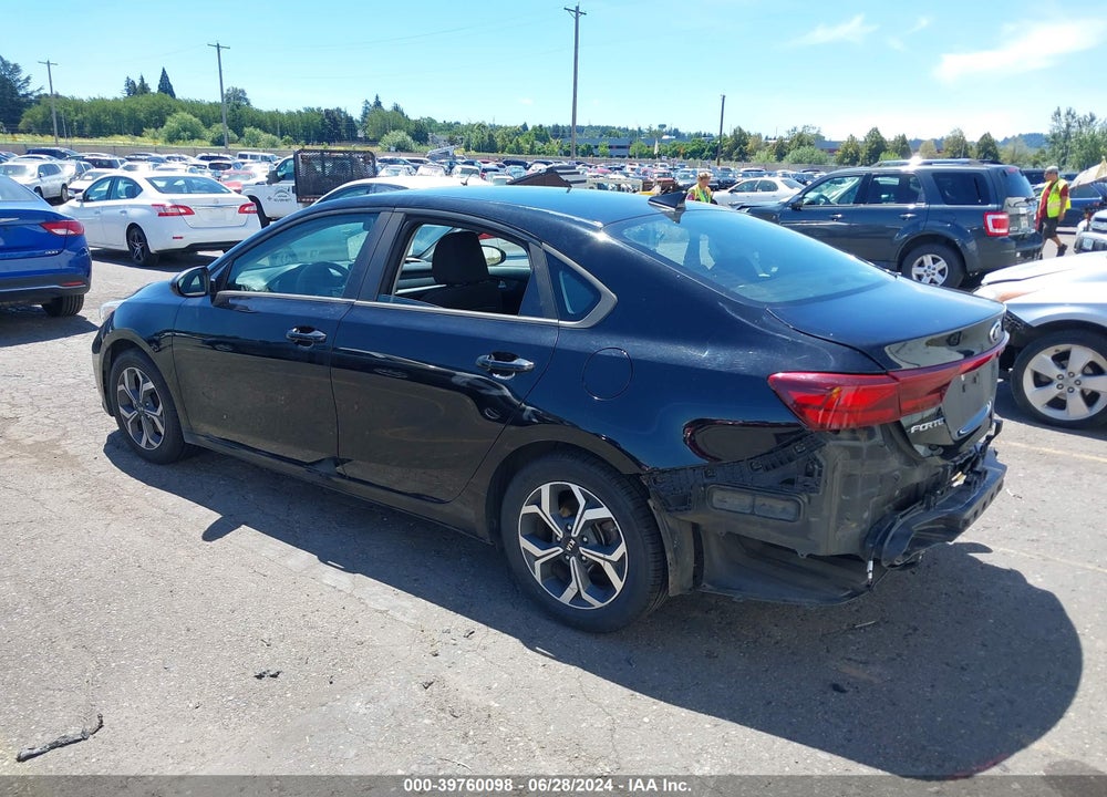 2019 KIA FORTE LXS VIN: 3KPF24AD3KE016894