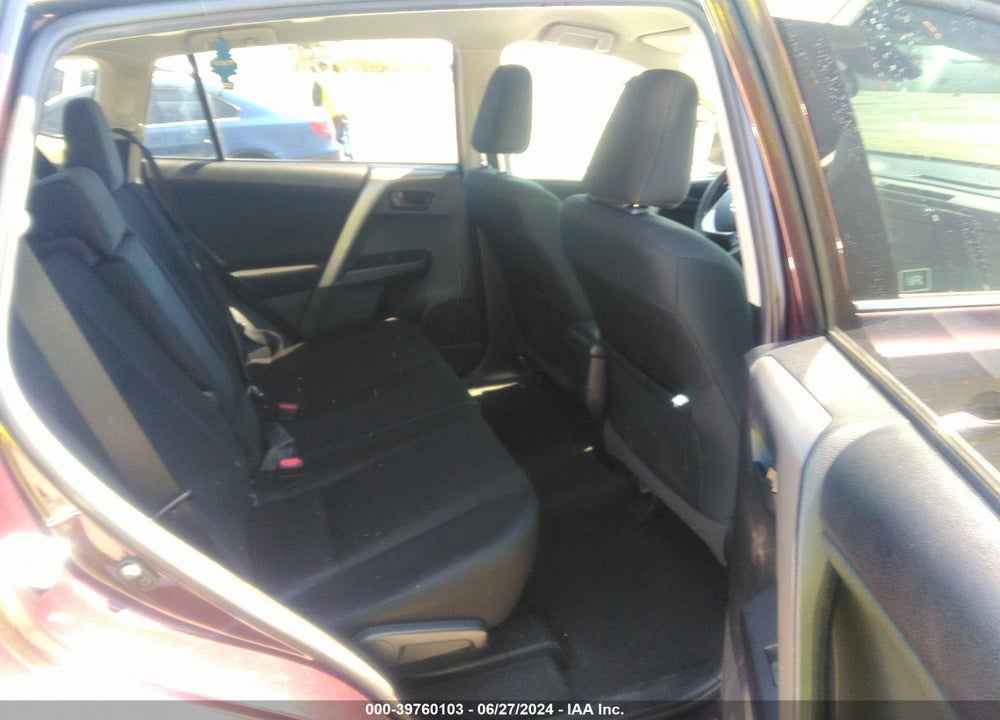 2018 TOYOTA RAV4 LE VIN: 2T3ZFREV5JW419179