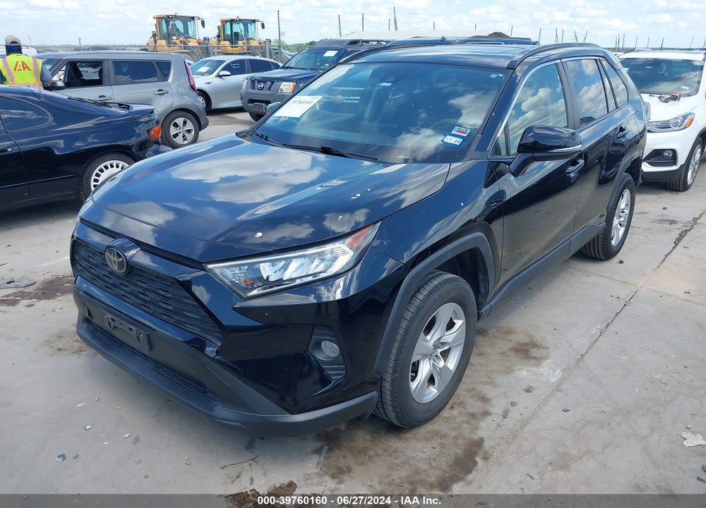 2019 TOYOTA RAV4 XLE VIN: JTMW1RFV7KD506211