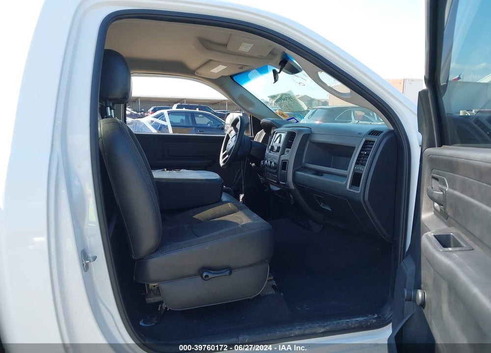 2016 RAM 1500 TRADESMAN VIN: 3C6JR6AG0GG239280