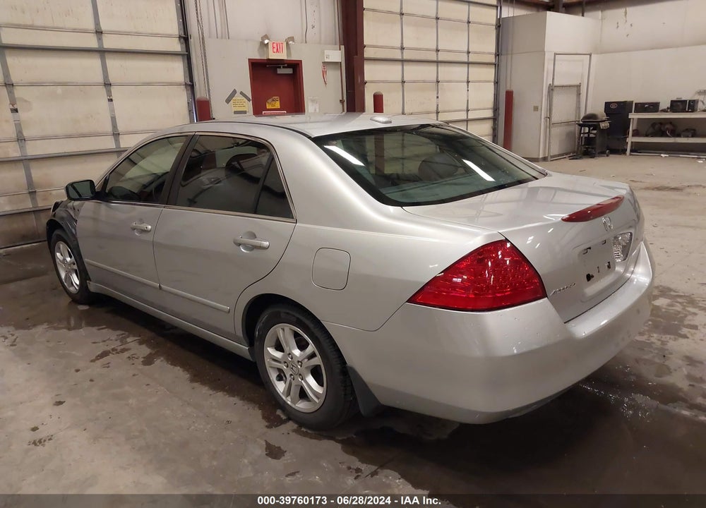 2007 HONDA ACCORD 2.4 EX VIN: 1HGCM56817A155738