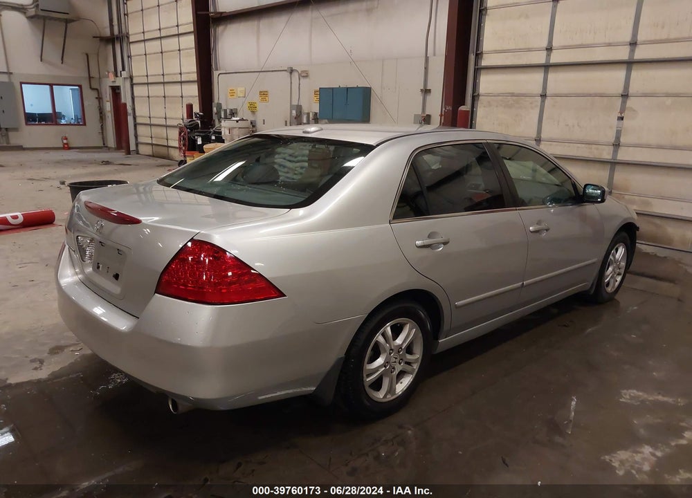 2007 HONDA ACCORD 2.4 EX VIN: 1HGCM56817A155738