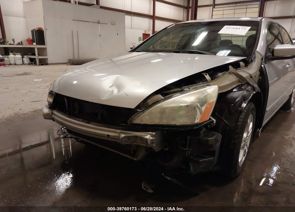 2007 HONDA ACCORD 2.4 EX VIN: 1HGCM56817A155738
