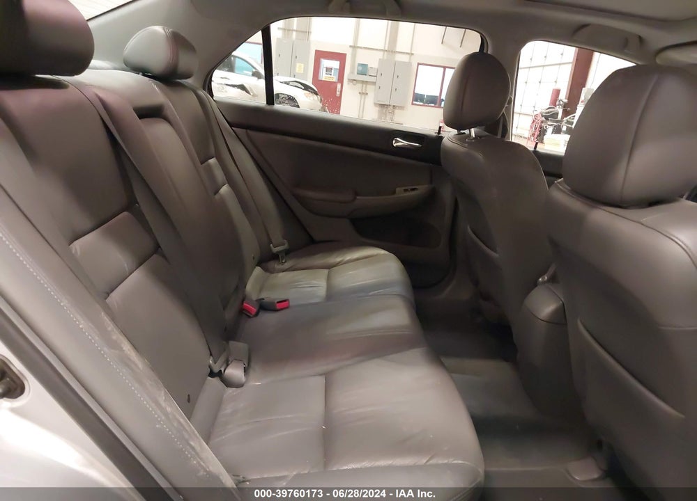 2007 HONDA ACCORD 2.4 EX VIN: 1HGCM56817A155738