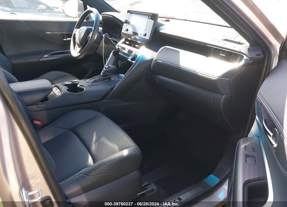 2022 TOYOTA VENZA XLE VIN: JTEAAAAH6NJ109703