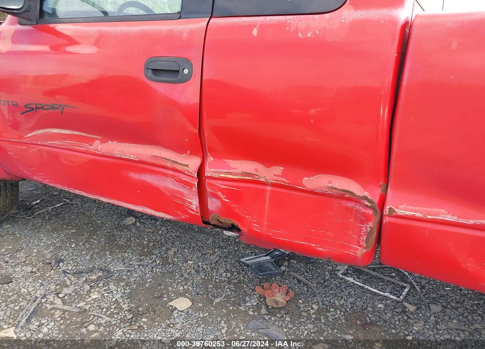 2000 DODGE DAKOTA SLT/SPORT VIN: 1B7GG22N1YS697970