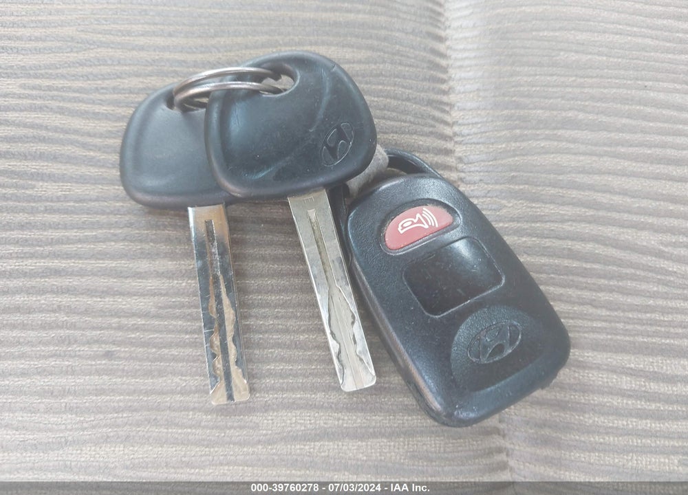 2011 HYUNDAI SONATA GLS VIN: 5NPEB4AC8BH152646