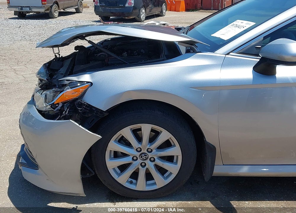 2018 TOYOTA CAMRY LE VIN: 4T1B11HK2JU149663
