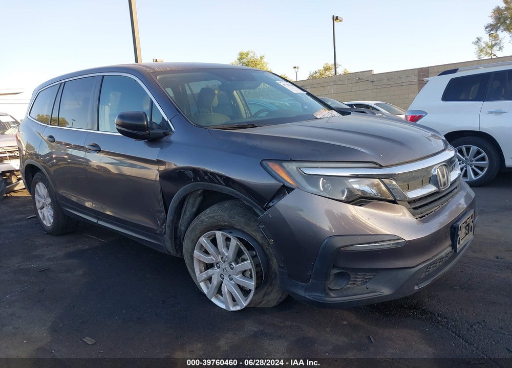 2019 HONDA PILOT LX VIN: 5FNYF5H11KB031743