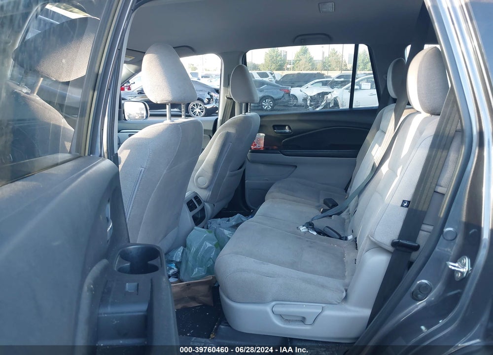 2019 HONDA PILOT LX VIN: 5FNYF5H11KB031743