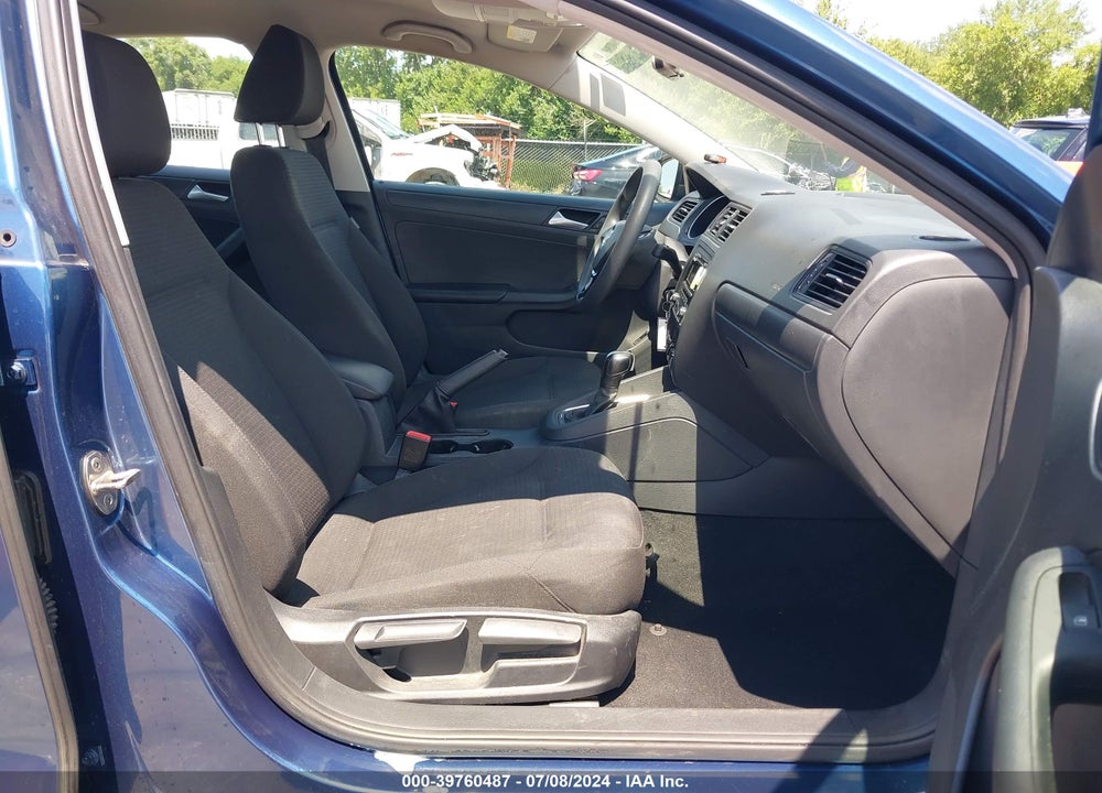 2015 VOLKSWAGEN JETTA 2.0L S VIN: 3VW2K7AJ1FM355782