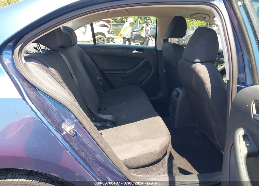 2015 VOLKSWAGEN JETTA 2.0L S VIN: 3VW2K7AJ1FM355782