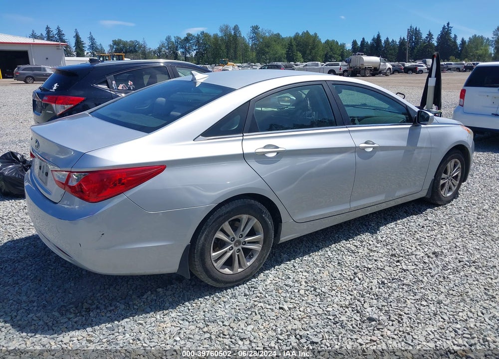 2011 HYUNDAI SONATA GLS VIN: 5NPEB4AC4BH180122