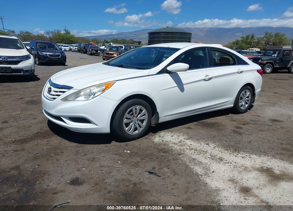 2013 HYUNDAI SONATA GLS VIN: 5NPEB4AC4DH521084
