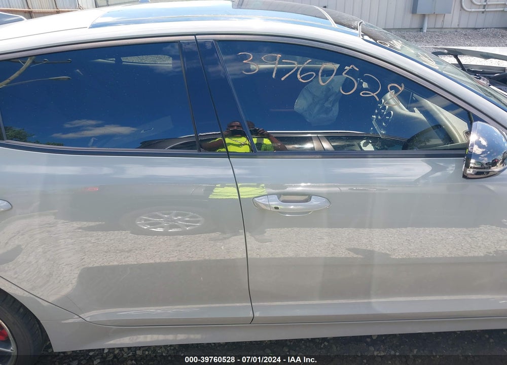 2018 KIA STINGER GT2 VIN: KNAE55LC3J6020278