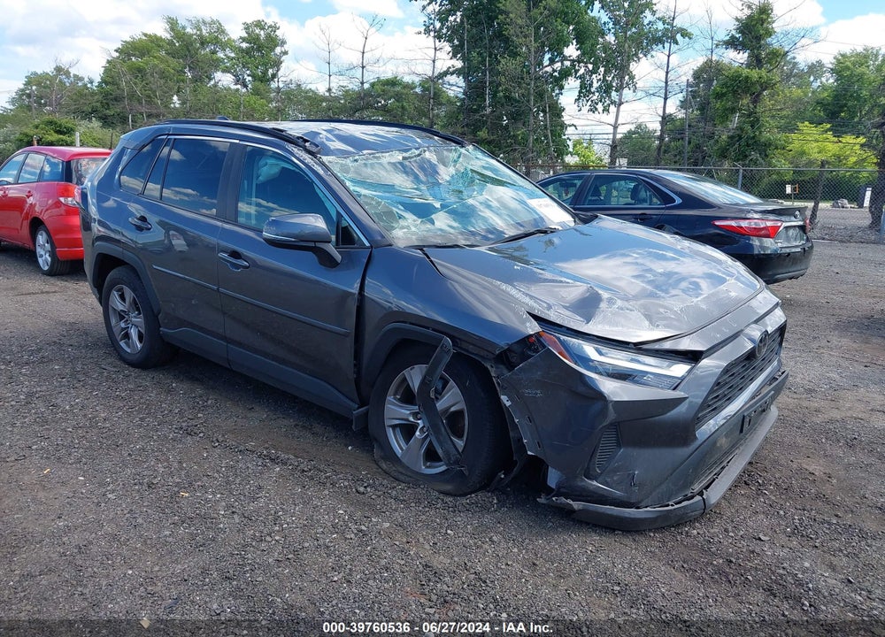 2022 TOYOTA RAV4 XLE VIN: 2T3P1RFV4NC272669
