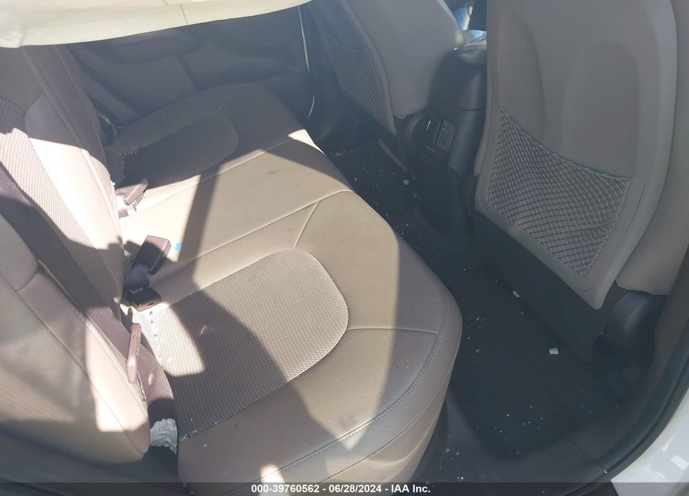 2014 HYUNDAI TUCSON SE VIN: KM8JU3AG9EU819283
