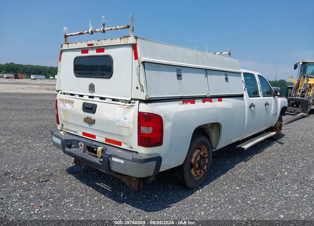 2009 CHEVROLET SILVERADO 2500HD WORK TRUCK VIN: 1GCHC43K39F143677
