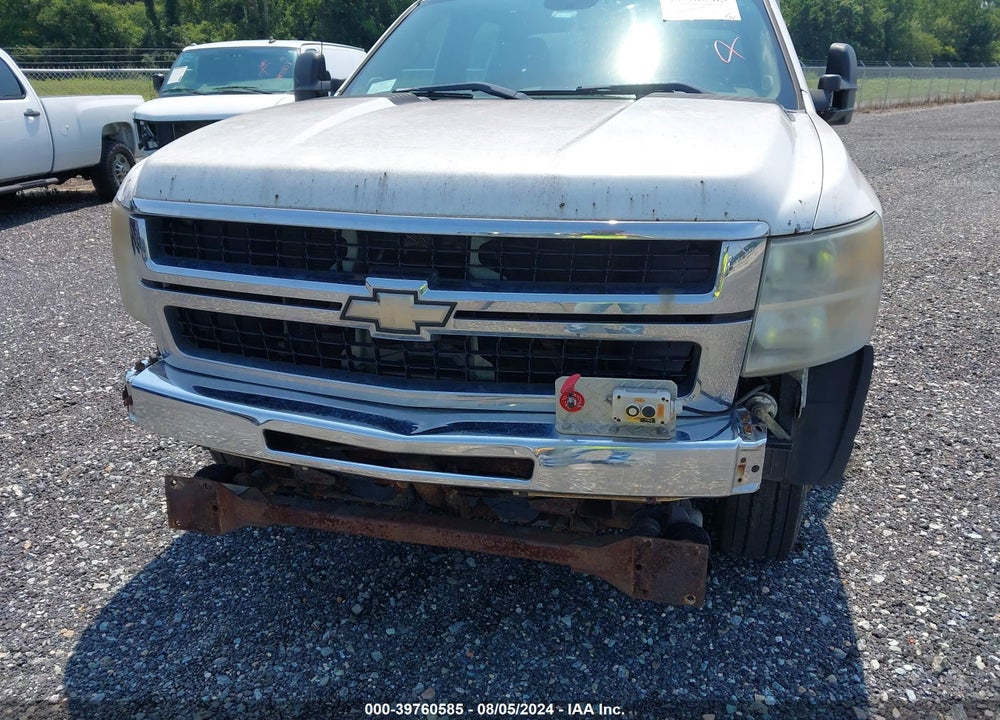 2009 CHEVROLET SILVERADO 2500HD WORK TRUCK VIN: 1GCHC43K39F143677