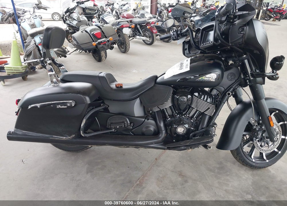 2019 INDIAN MOTORCYCLE CO. CHIEFTAIN DARK HORSE VIN: 56KTCDAA1K3381498