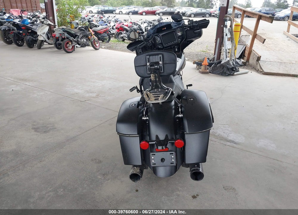 2019 INDIAN MOTORCYCLE CO. CHIEFTAIN DARK HORSE VIN: 56KTCDAA1K3381498