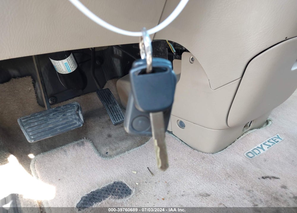 2004 HONDA ODYSSEY EX-L VIN: 5FNRL18964B035723