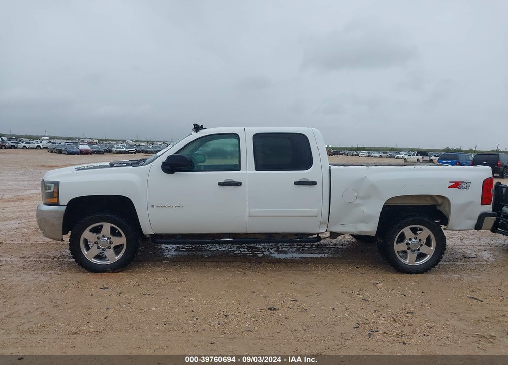 2007 CHEVROLET SILVERADO 2500HD LT1 VIN: 1GCHK23K57F538903