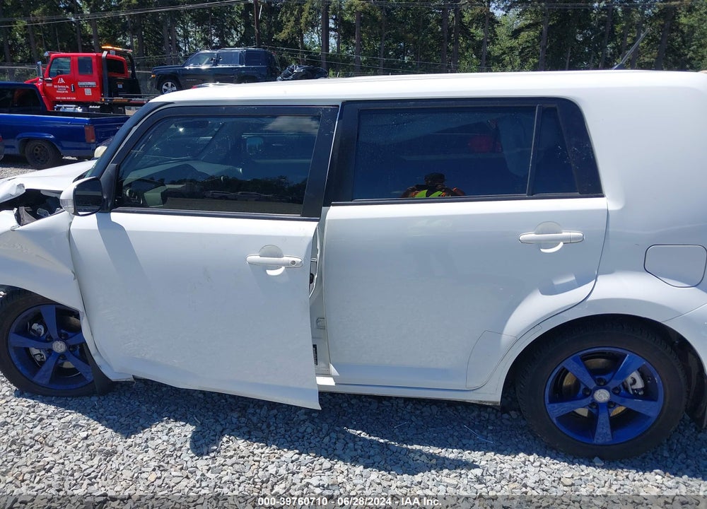 2015 SCION XB VIN: JTLZE4FE1FJ076725
