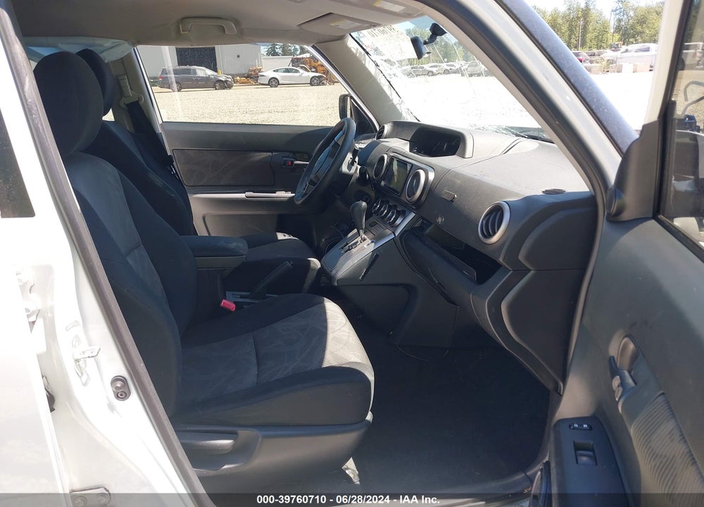 2015 SCION XB VIN: JTLZE4FE1FJ076725