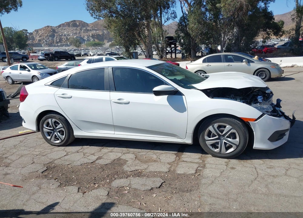 2018 HONDA CIVIC LX VIN: 2HGFC2F5XJH553074