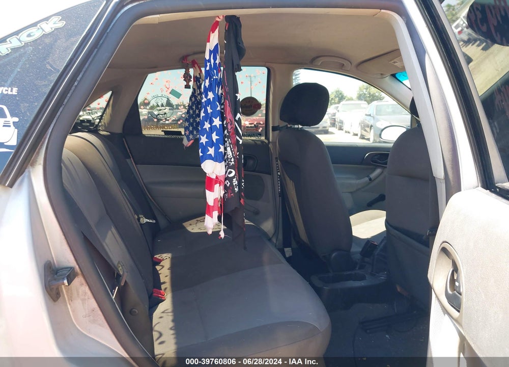 2007 FORD FOCUS S/SE/SES VIN: 1FAFP34N47W205024
