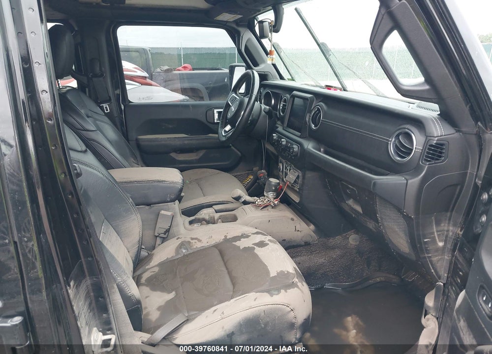 2019 JEEP WRANGLER UNLIMITED SAHARA 4X4 VIN: 1C4HJXEGXKW533035